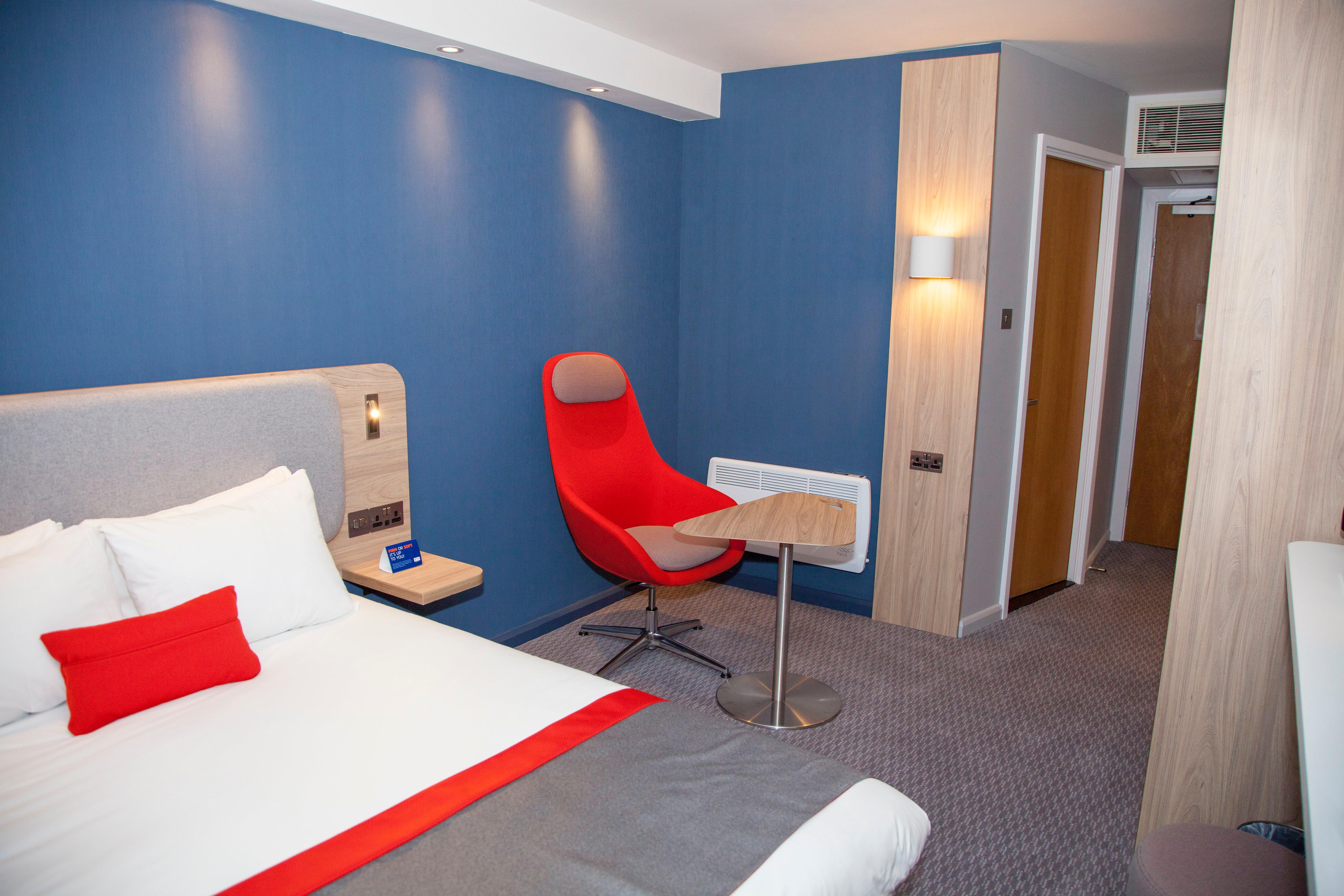 Holiday Inn Express Cardiff Bay By Ihg Exterior foto