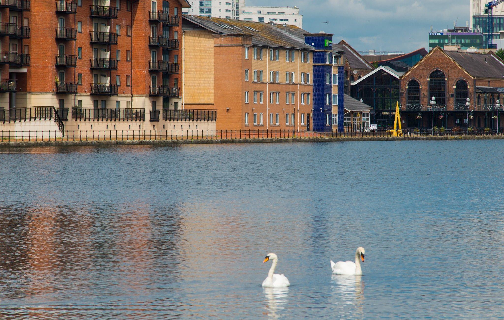 Holiday Inn Express Cardiff Bay By Ihg Exterior foto